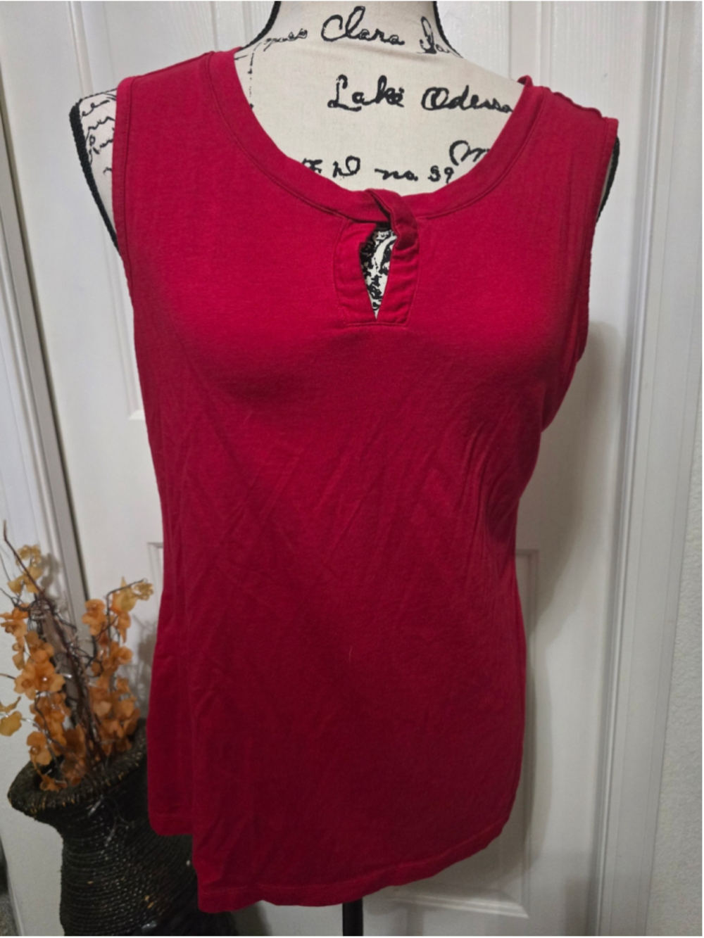 Karen Scott Red Tank Size M EUC